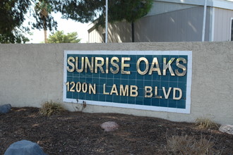 Sunrise Oaks in Las Vegas, NV - Building Photo - Building Photo