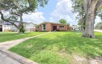 4423 Meyerwood Dr in Houston, TX - Building Photo