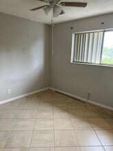 1818 E Oakland Park Blvd in Oakland Park, FL - Building Photo - Building Photo