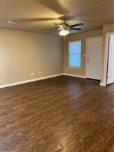 3032 Weave Ct-Unit -3032 in Granbury, TX - Building Photo - Building Photo