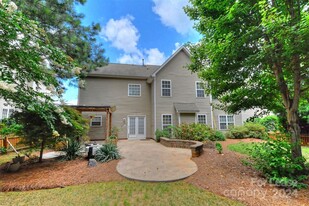 10203 Barrands Ln in Charlotte, NC - Building Photo - Building Photo