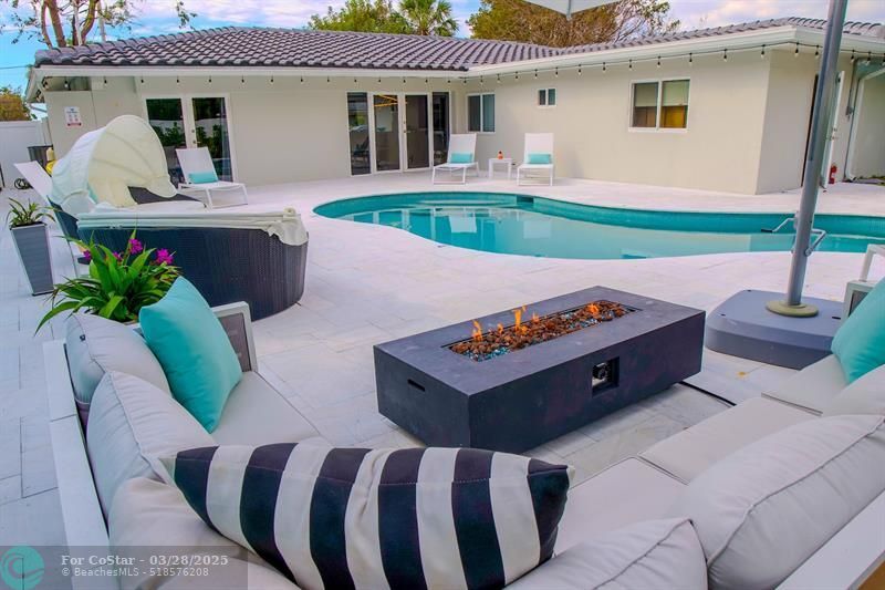 2112 NE 32nd Ave in Fort Lauderdale, FL - Building Photo
