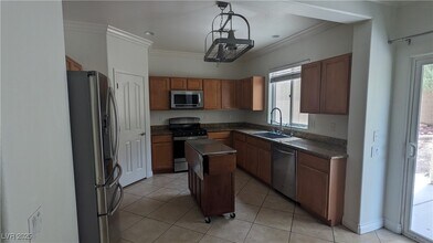 2857 Blythswood Square in Henderson, NV - Building Photo - Building Photo