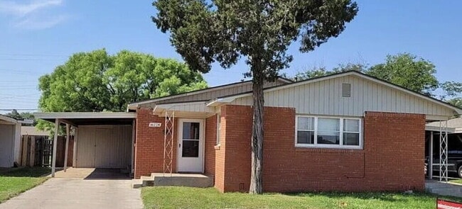 property at 4427 31st St