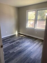 521 E Central Ave in Griffin, GA - Building Photo - Building Photo