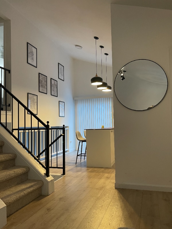 property at 4826 Carson St
