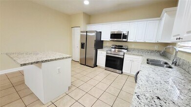 9409 SW 225th St in Cutler Bay, FL - Building Photo - Building Photo