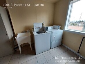 1204 S Proctor St in Tacoma, WA - Building Photo - Building Photo