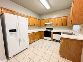 307 Silverberry Ct in Cary, NC - Building Photo - Building Photo