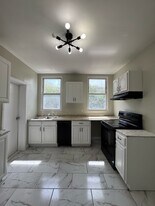 360 Grove St, Unit 1 in Newark, NJ - Building Photo