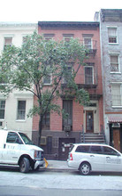 320 W 15th St in New York, NY - Foto de edificio - Building Photo