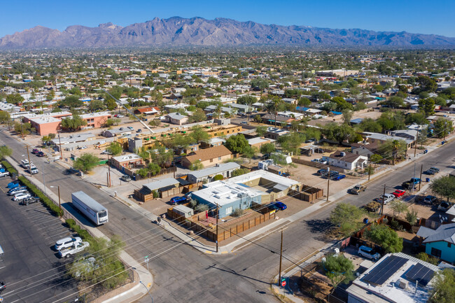 2602 N Balboa Ave in Tucson, AZ - Foto de edificio - Building Photo