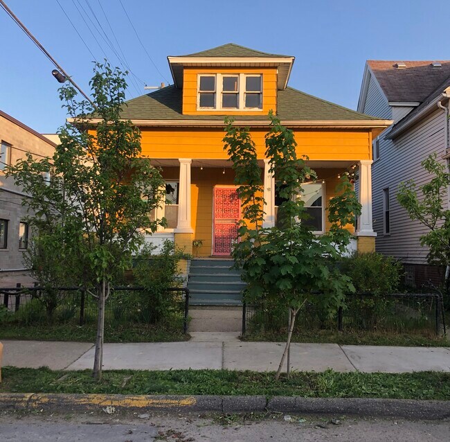 2700 Holmes St Rentals in Hamtramck, MI