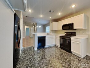 6534 Covewood Dr in Spring Hill, FL - Building Photo - Building Photo