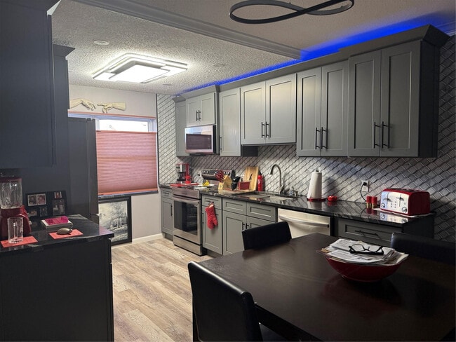 25 SE 13th St in Boca Raton, FL - Building Photo - Building Photo