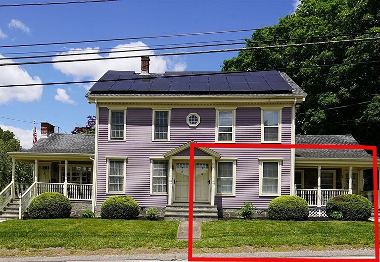 58 E Bacon St in Plainville, MA - Building Photo