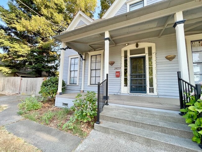 1429 Elm St in Napa, CA - Building Photo - Building Photo
