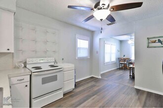 1982 Santos St in Abilene, TX - Building Photo - Building Photo