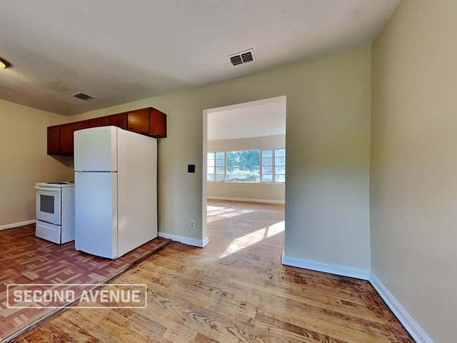 1975 Rugby Rd in Jacksonville, FL - Foto de edificio - Building Photo