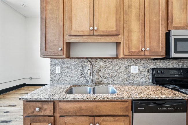 125 W 11th St, Unit 2C in New York, NY - Foto de edificio - Building Photo
