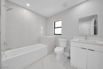 2001 NW 20th St in Cape Coral, FL - Building Photo - Building Photo