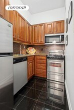 114 E 27th St in New York, NY - Building Photo - Building Photo