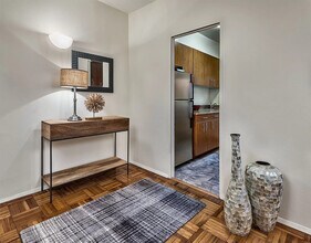 146 2nd Ave, Unit 6A in New York, NY - Foto de edificio - Building Photo