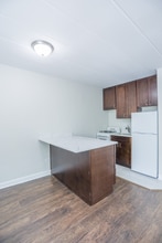 7301 N Ridge Blvd in Chicago, IL - Building Photo - Building Photo