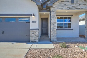 6829 Cleary Loop NE in Rio Rancho, NM - Building Photo - Building Photo