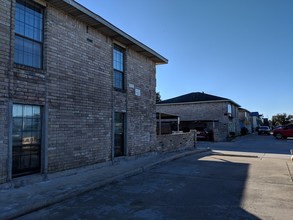 Century Apartments in Houston, TX - Building Photo - Other