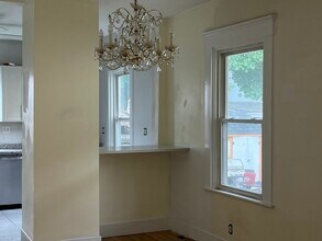 29 Lincoln St in Stoneham, MA - Building Photo - Building Photo