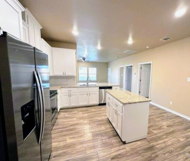 5415 Rose Gdn Lp, Unit B in Killeen, TX - Building Photo - Building Photo