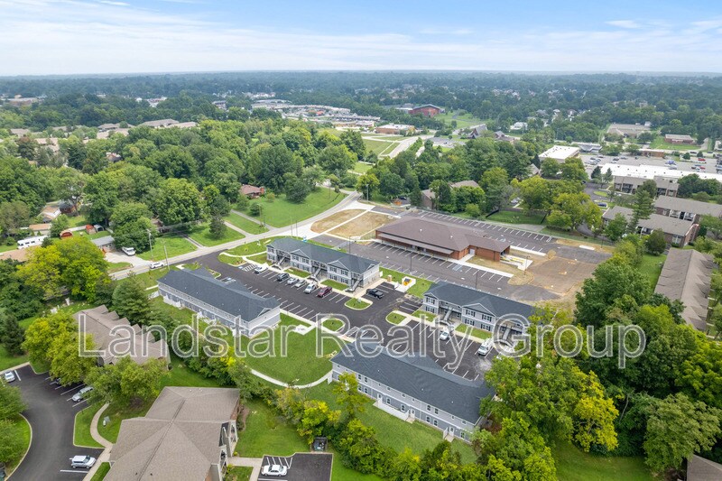 7310 Tiger Wy in Louisville, KY - Building Photo