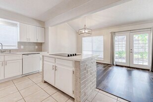 1018 Rock Canyon Dr in Katy, TX - Building Photo