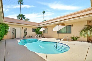 74465 Driftwood Dr, Unit 3 in Palm Desert, CA - Building Photo