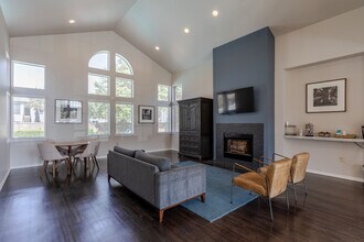 Valley Trails in Irving, TX - Foto de edificio - Interior Photo
