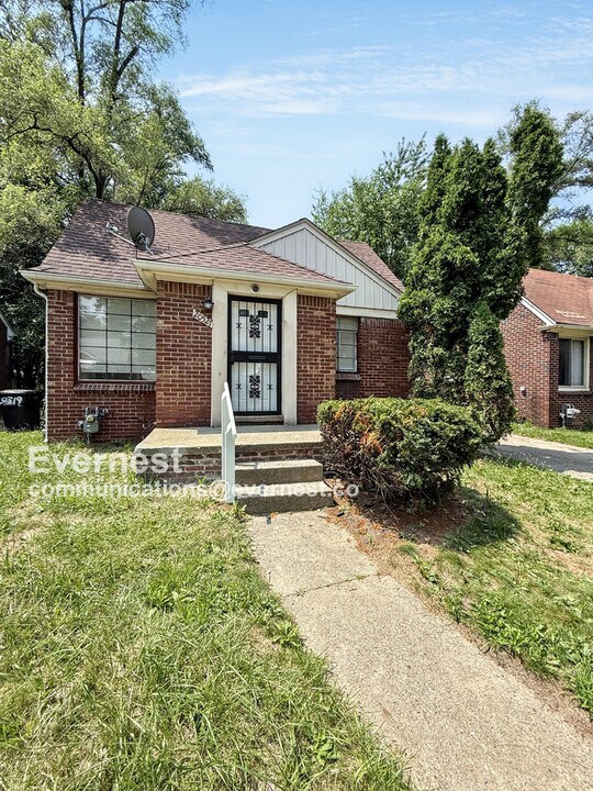 20527 Rosemont Ave in Detroit, MI - Building Photo