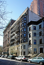 102 West 80th Street in New York, NY - Building Photo - Building Photo