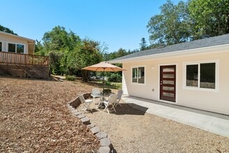 207 Apple Knoll in Boulder Creek, CA - Building Photo - Building Photo