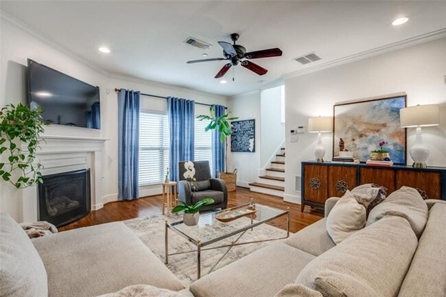 property at 4524 Emerson Ave