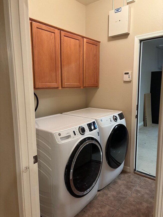 15368 W Ventura St in Surprise, AZ - Building Photo - Building Photo