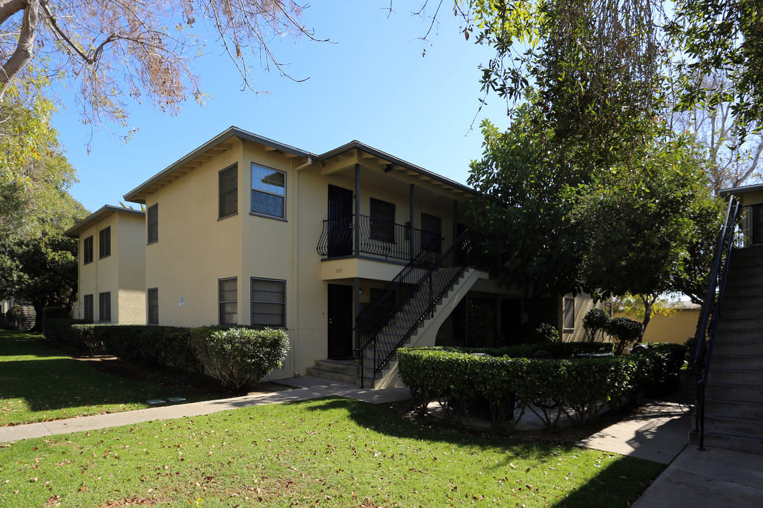 Emerald Garden Apartments in San Diego, CA - Building Photo