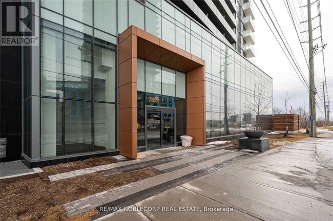 7895 Jane St in Vaughan, ON - Building Photo - Building Photo