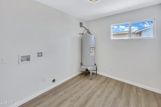 3202 W Libby St in Phoenix, AZ - Building Photo - Building Photo