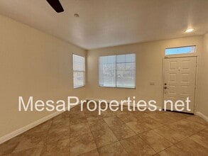 7440 Freeport Cir in Fontana, CA - Building Photo - Building Photo