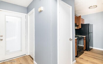 530 Independence Ct in Radcliff, KY - Building Photo - Building Photo