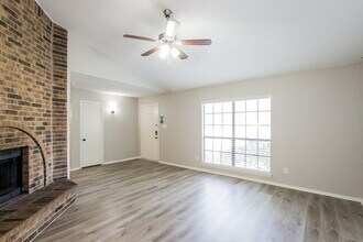 428 Matterhorn St in Cedar Hill, TX - Building Photo - Building Photo