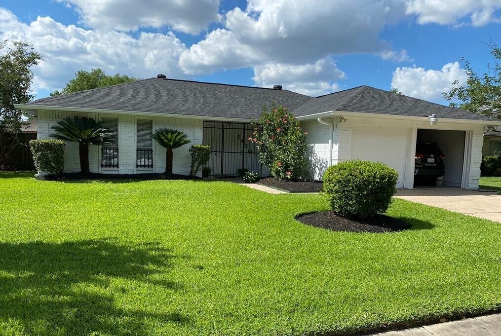 1430 Kenforest Dr in Missouri City, TX - Building Photo