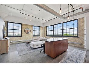 730 Stinson Blvd NE in Minneapolis, MN - Building Photo - Building Photo