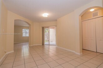 16620 SW 47th Terrace in Miami, FL - Building Photo - Building Photo